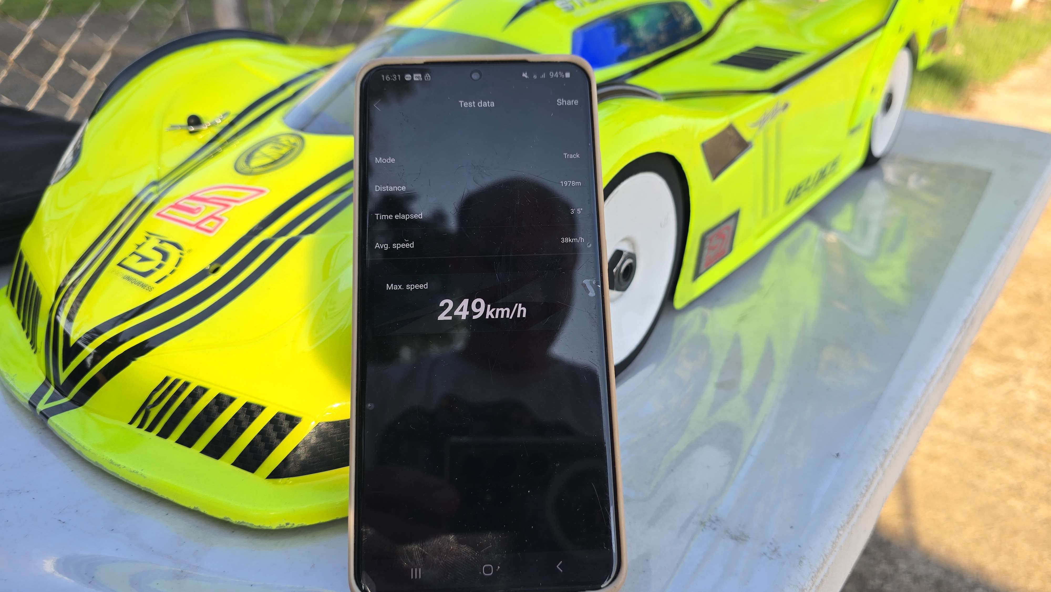 Arrma typhon GT run photo