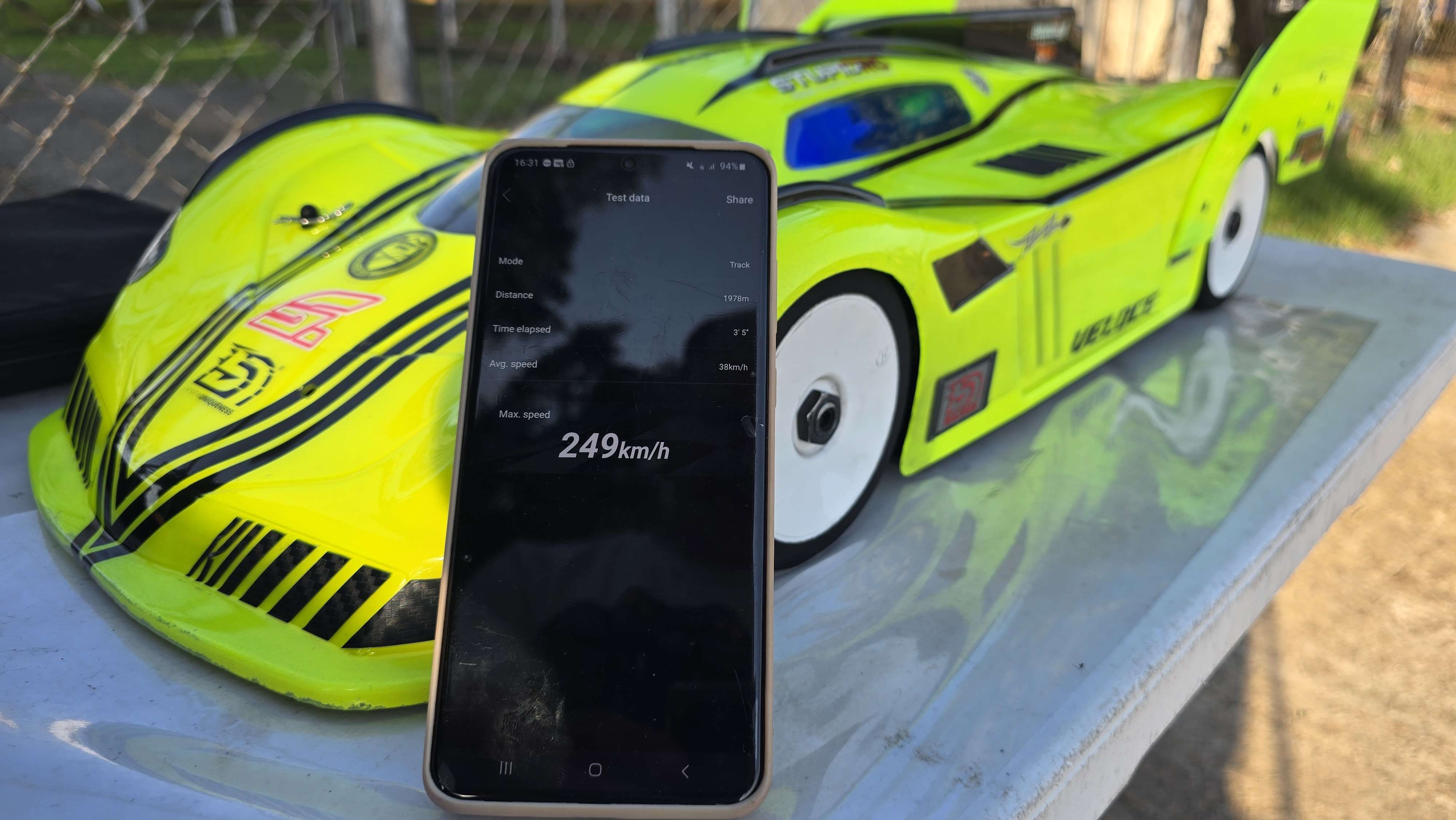 Arrma typhon GT run photo