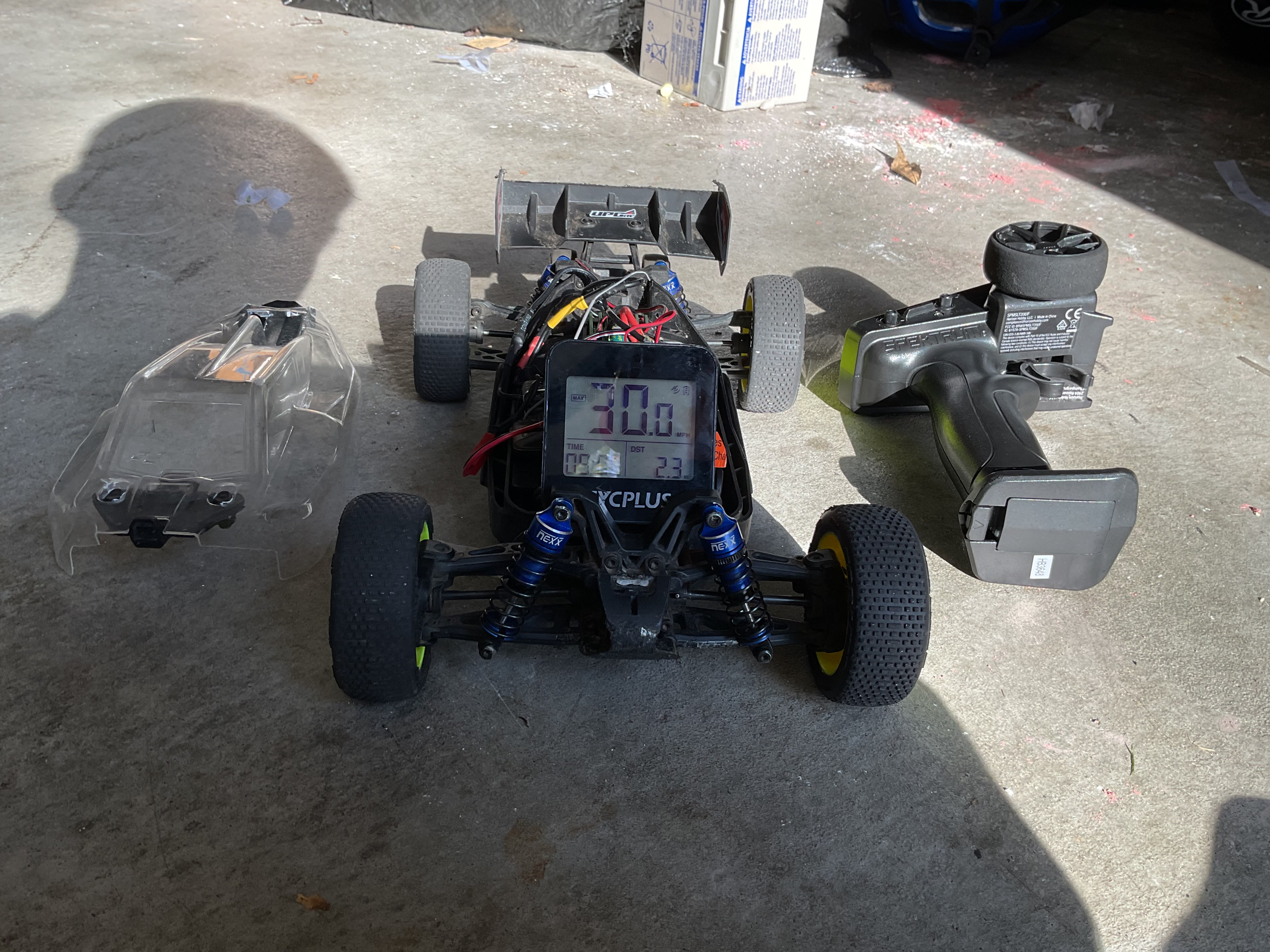 Arrma typhon Grom run photo