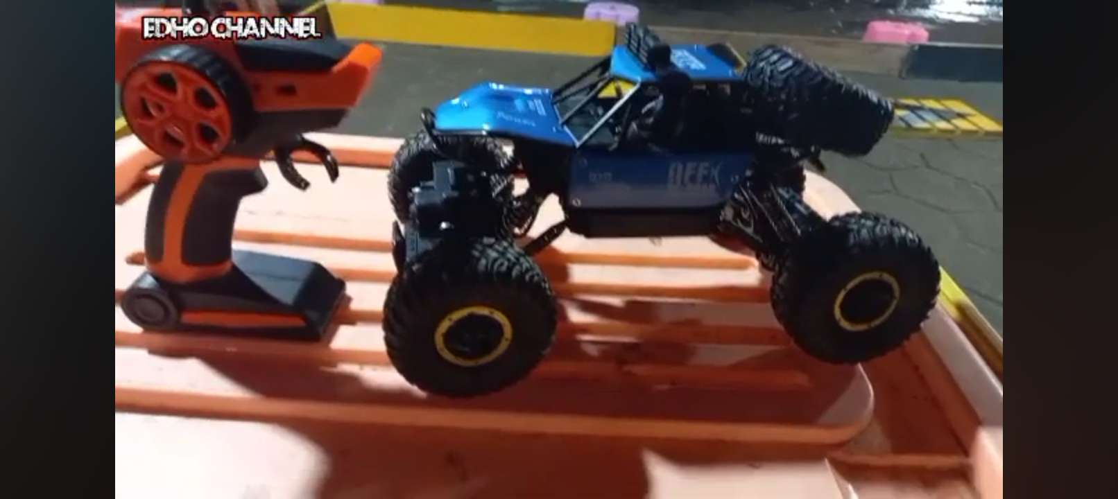 rock crawler run photo