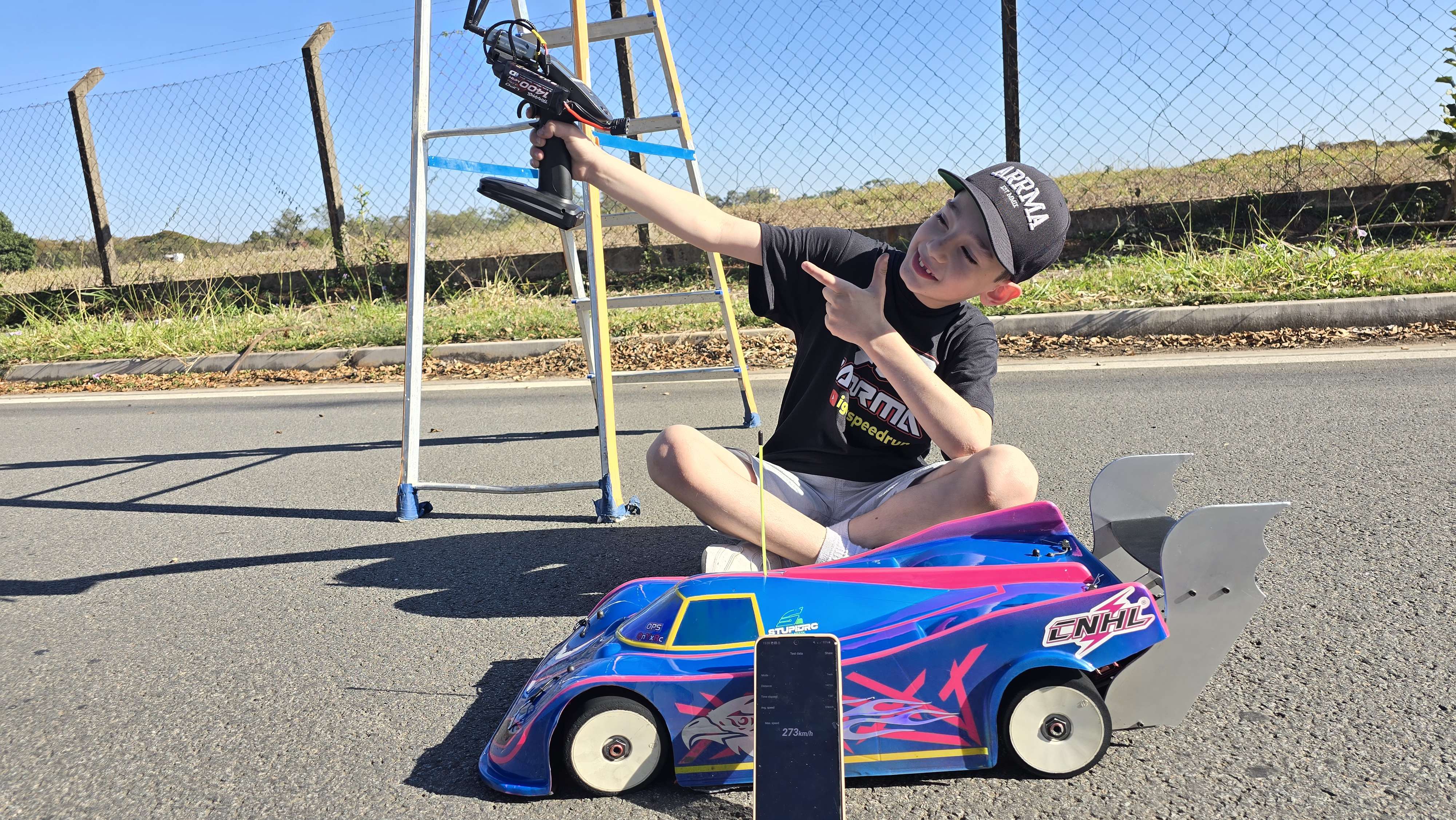 ARRMA LIMITLESS GT IGUINHO RACER run photo