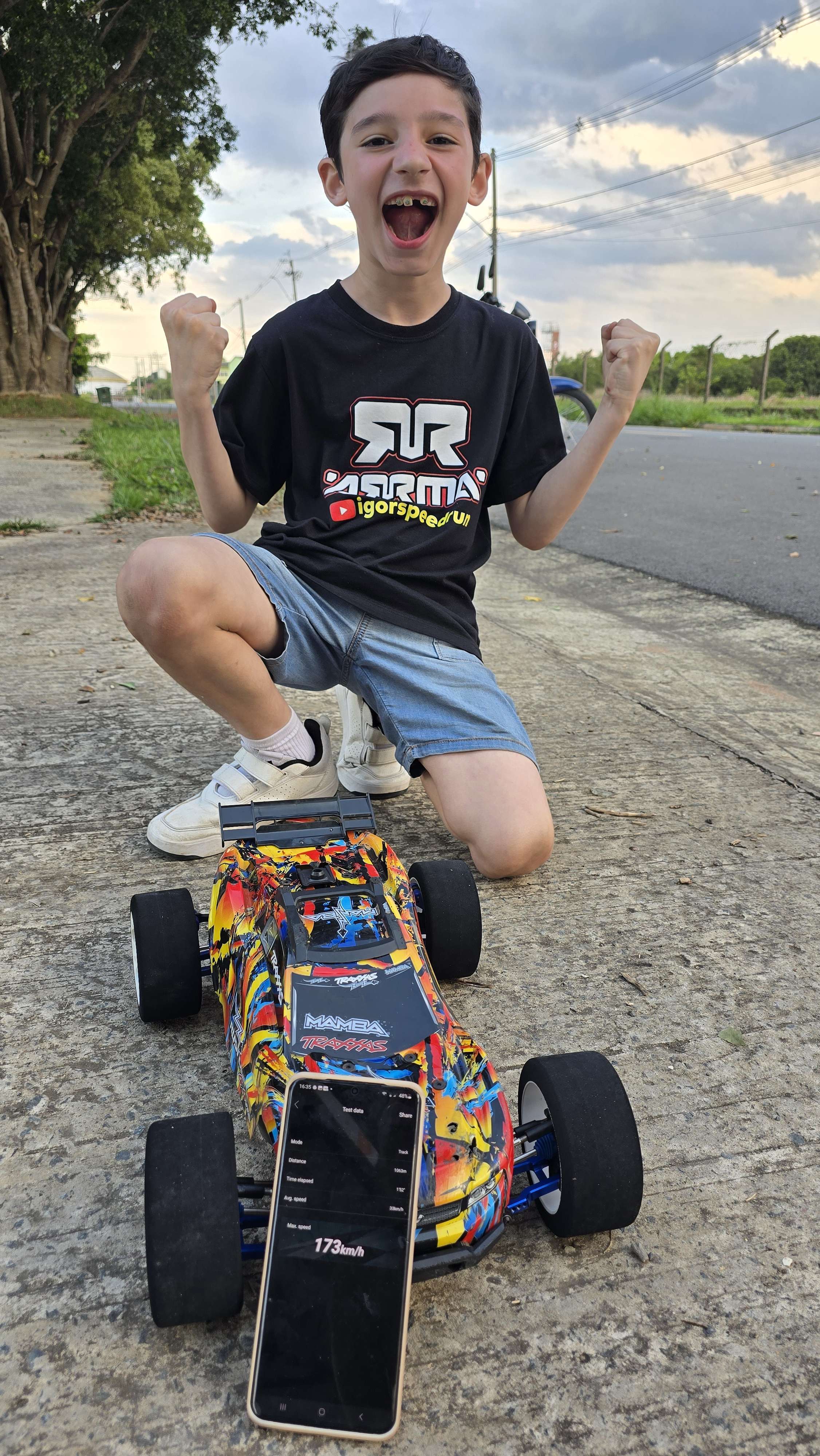 Traxxas Rustler 4X4/VXL run photo