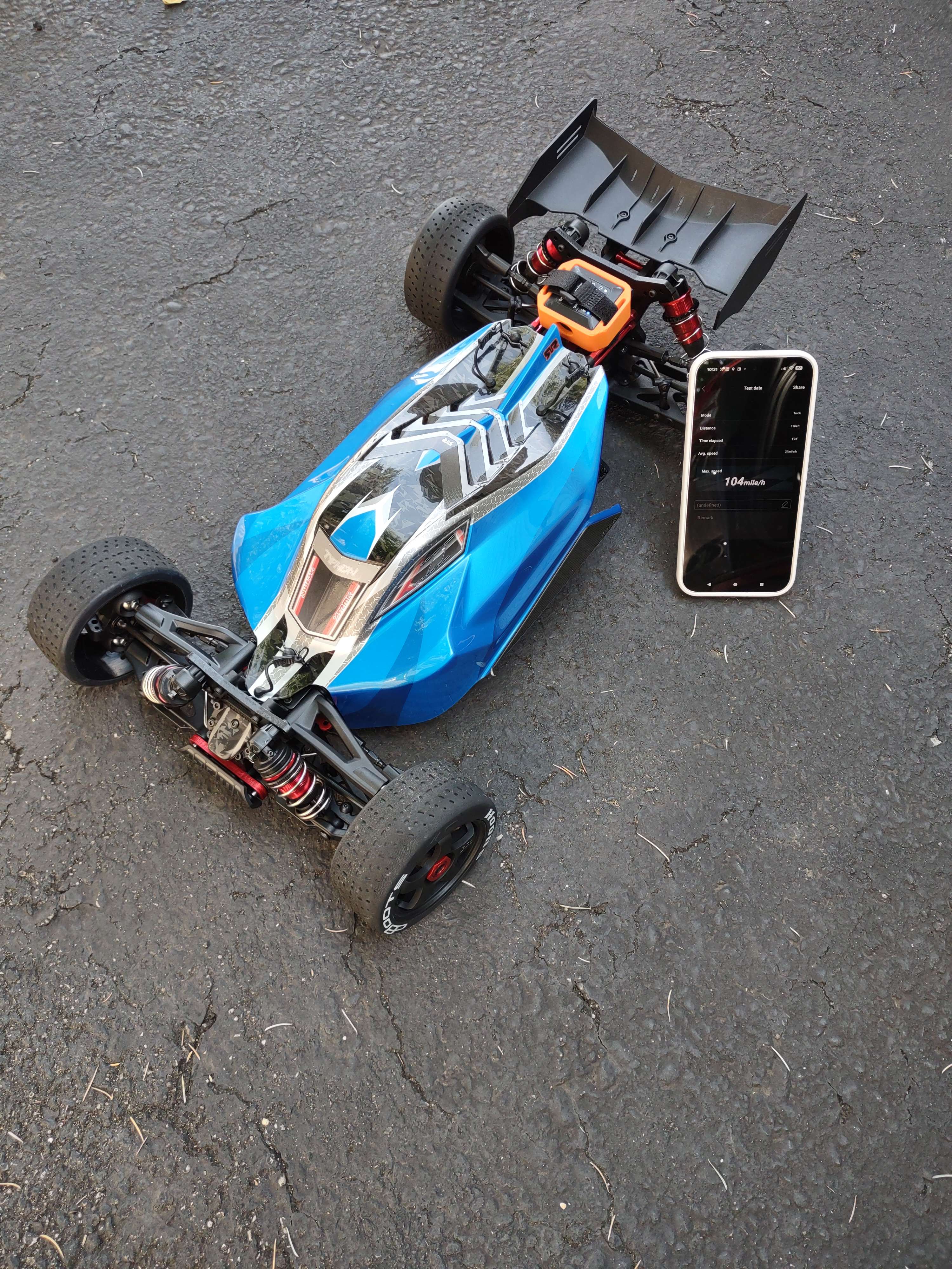 Arrma Typhon V5 6S run photo