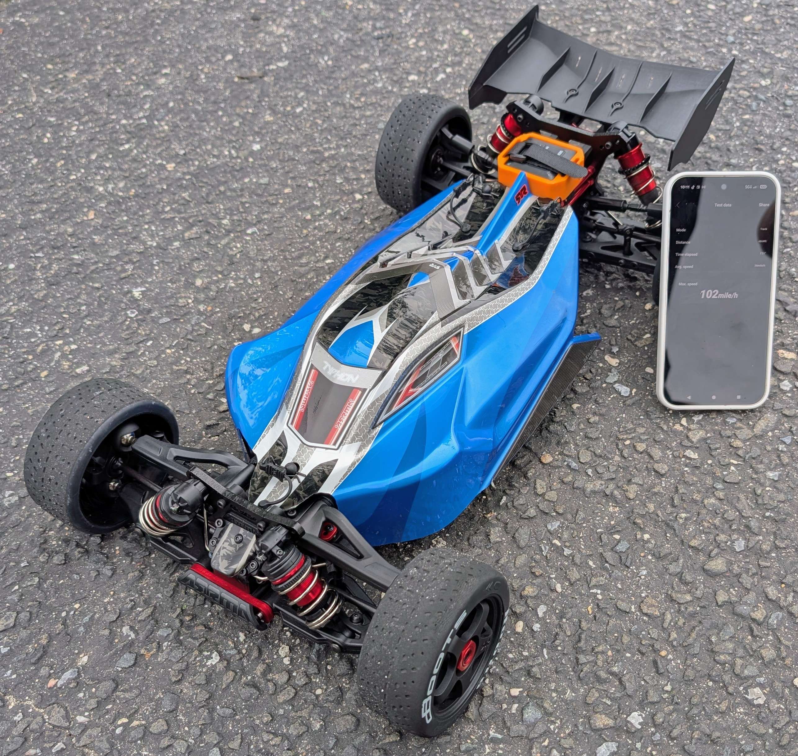 Arrma Typhon V5 6S run photo