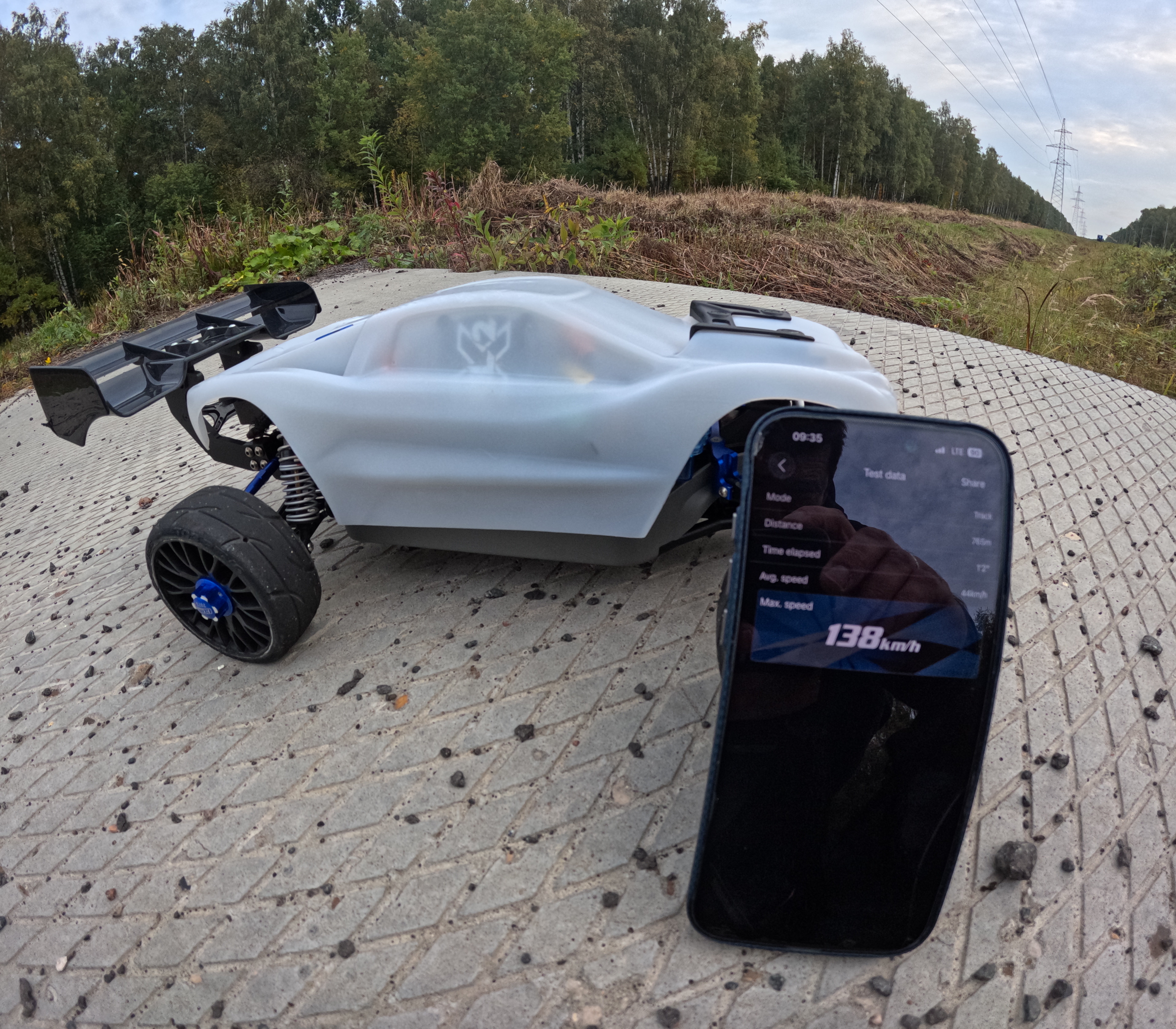 Traxxas Rustler 4X4/VXL run photo
