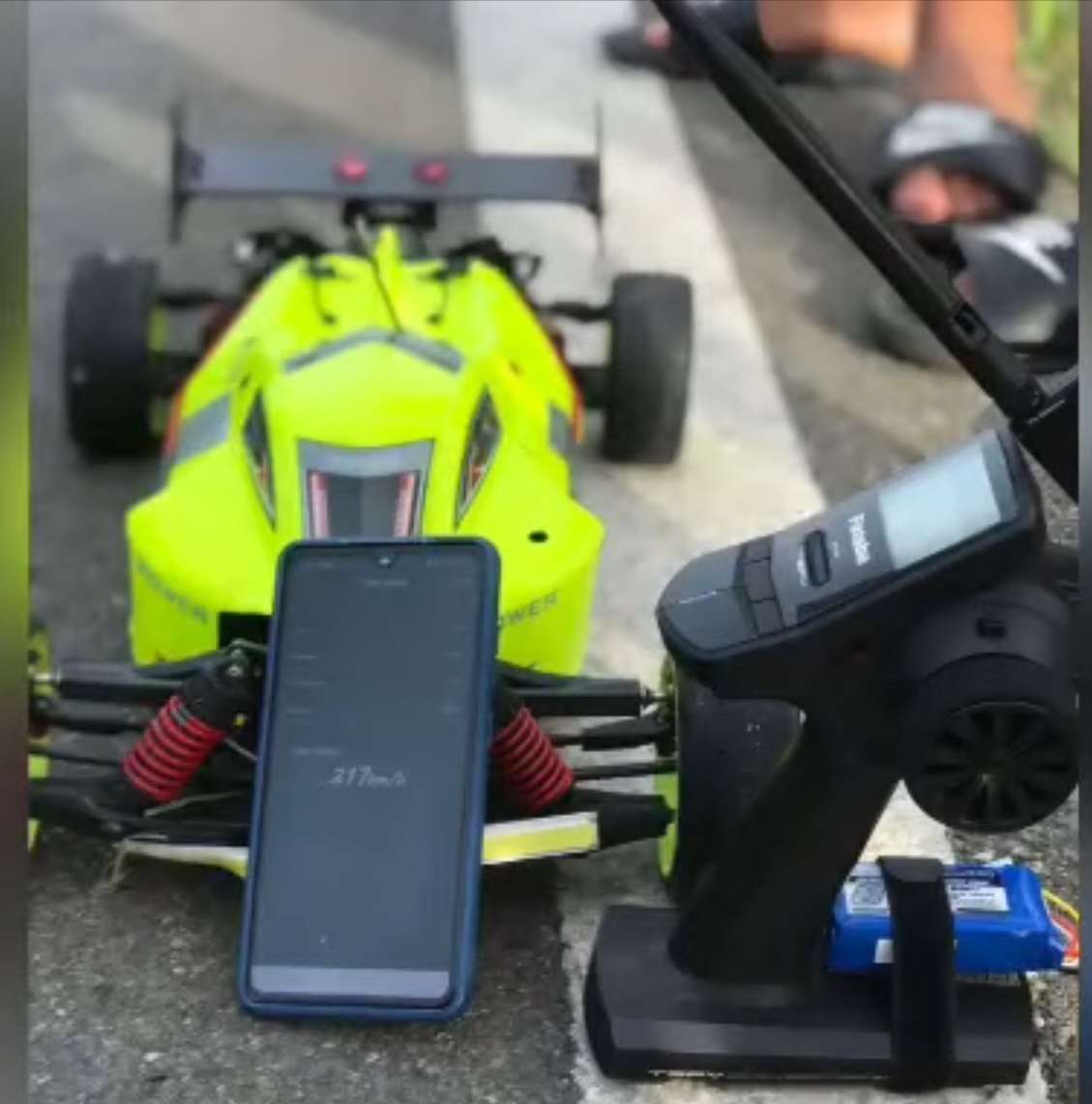 ARRMA Typhon 6S run photo